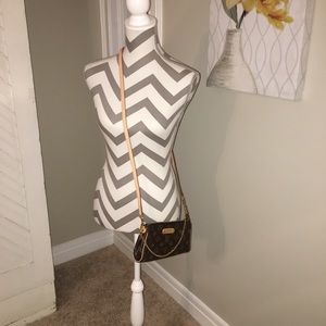 Authentic Louis Vuitton pouchette